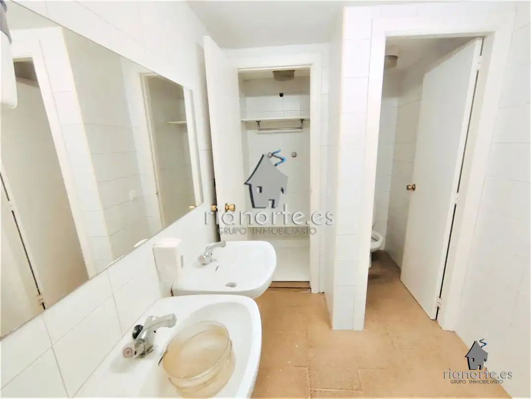 Local comercial en venta en Calle Celestino Cabeza 36, imagen 8