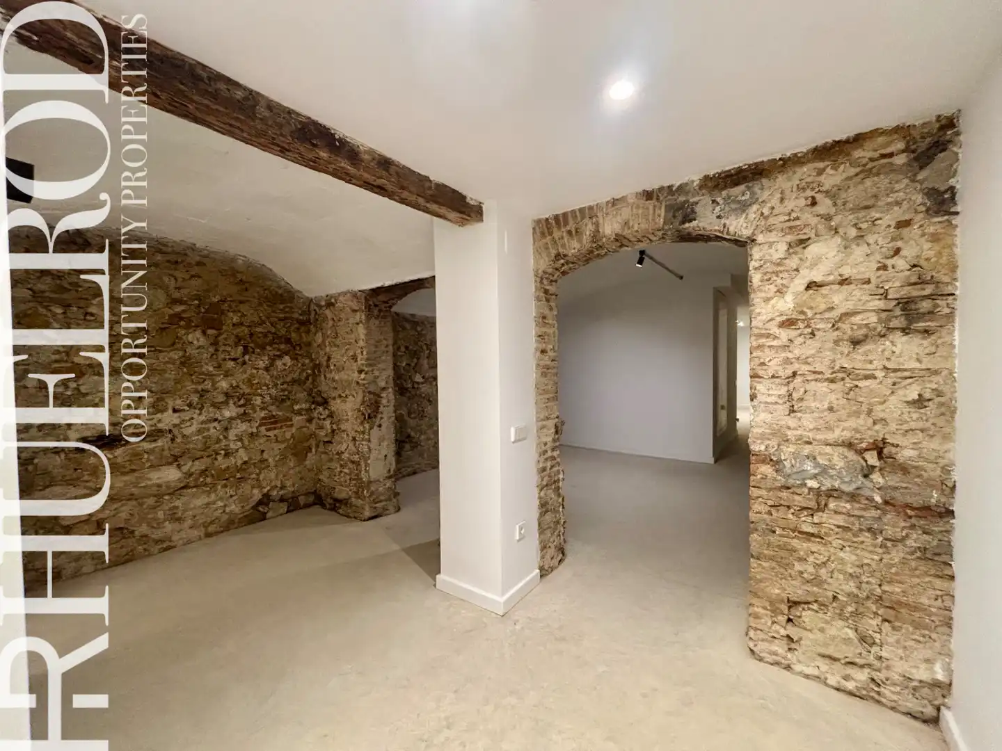 Ground floor for sale in Badalona  with Air Conditioner, Heating and Parquet flooring