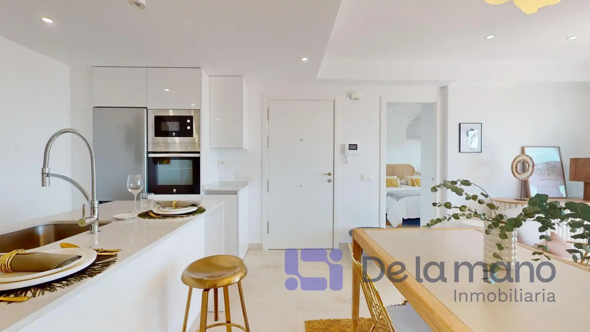 Flat with terrace for sale in Avenida Isla del Fraile, imagen 8