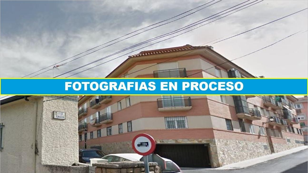 Vista exterior de Pis en venda en Manzanares El Real amb Calefacció, Jardí privat i Traster
