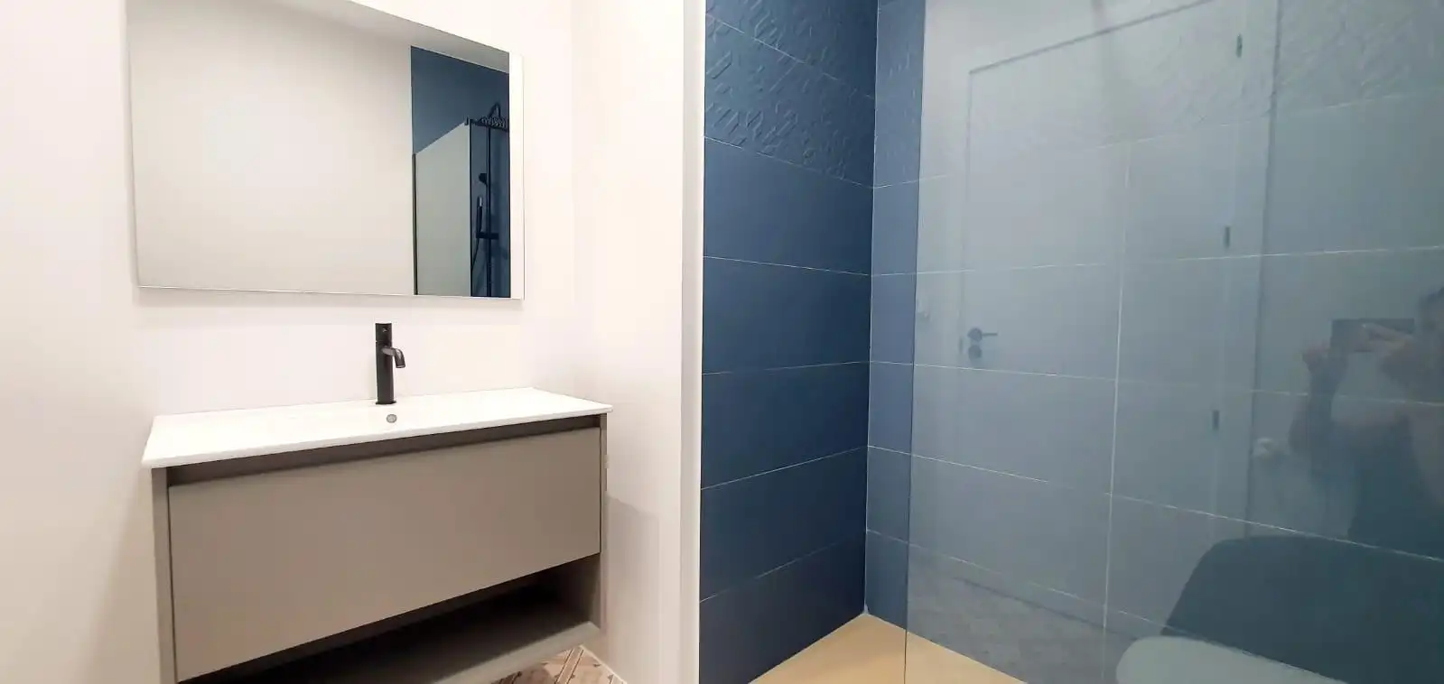 Badezimmer von Erdgeschoss zum Verkauf in Tapia de Casariego mit Heizung