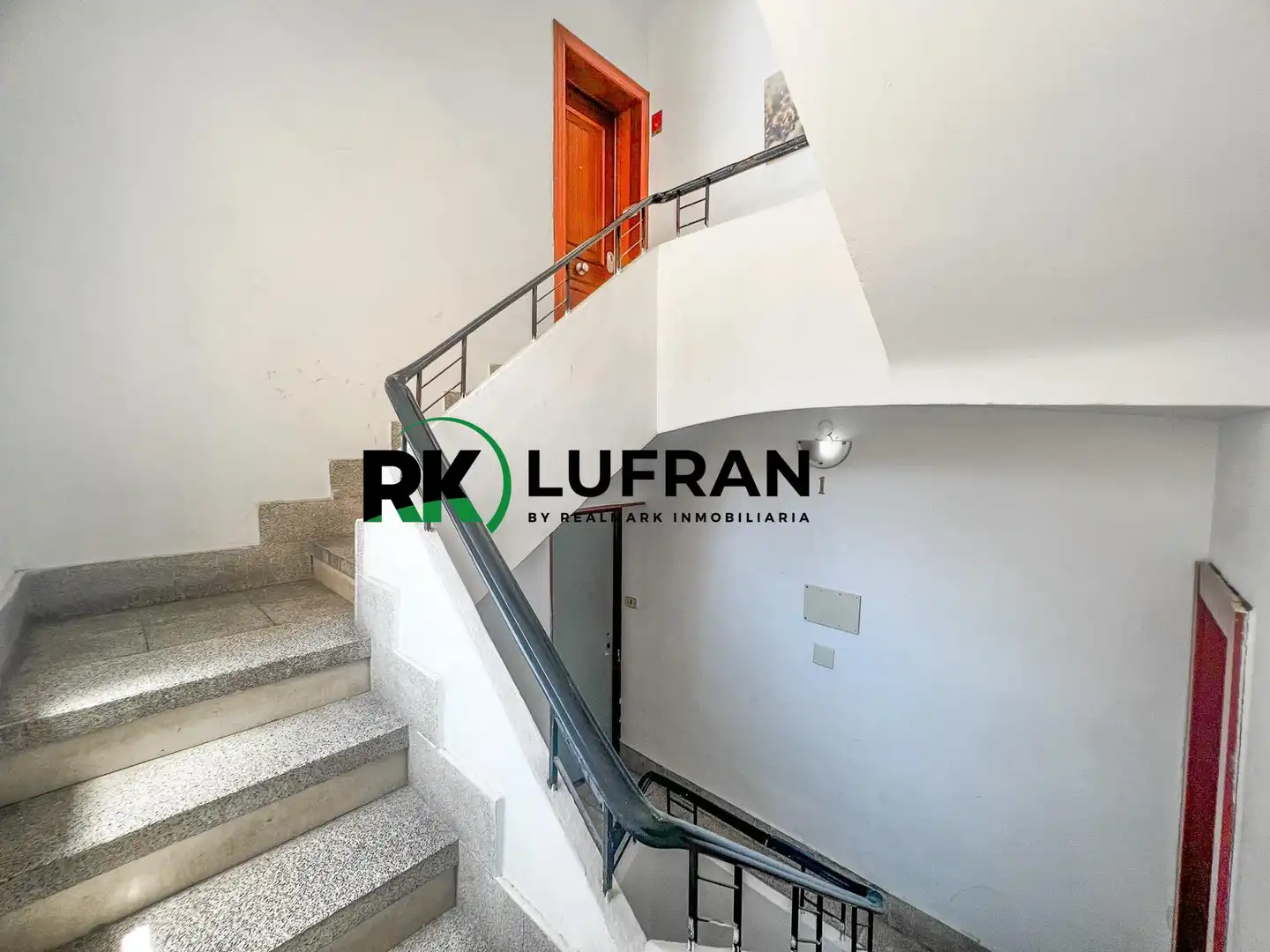 Piso en venta en Alicante / Alacant con Balcón