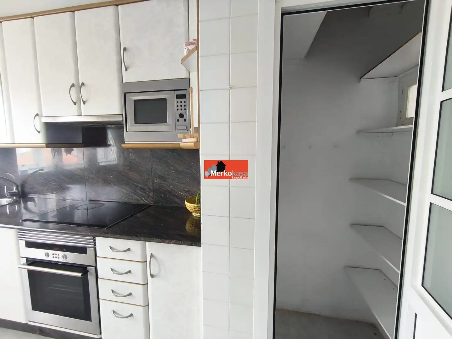 Küche von Wohnung zur Miete in Lugo mit Heizung und Möbliert