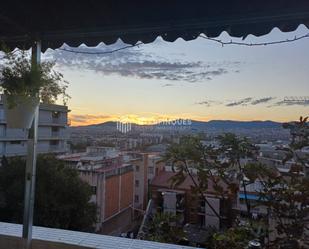 Exterior view of Flat for sale in Santa Coloma de Gramenet  with Terrace