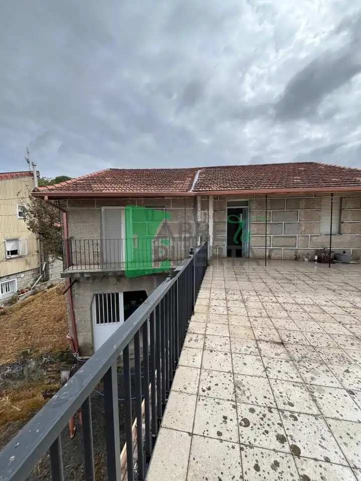 Vista exterior de Casa o chalet en venta en Vilar de Barrio con Calefacción, Jardín privado y Amueblado