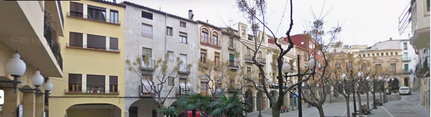 Vista exterior de Pis en venda en Falset amb Terrassa i Balcó