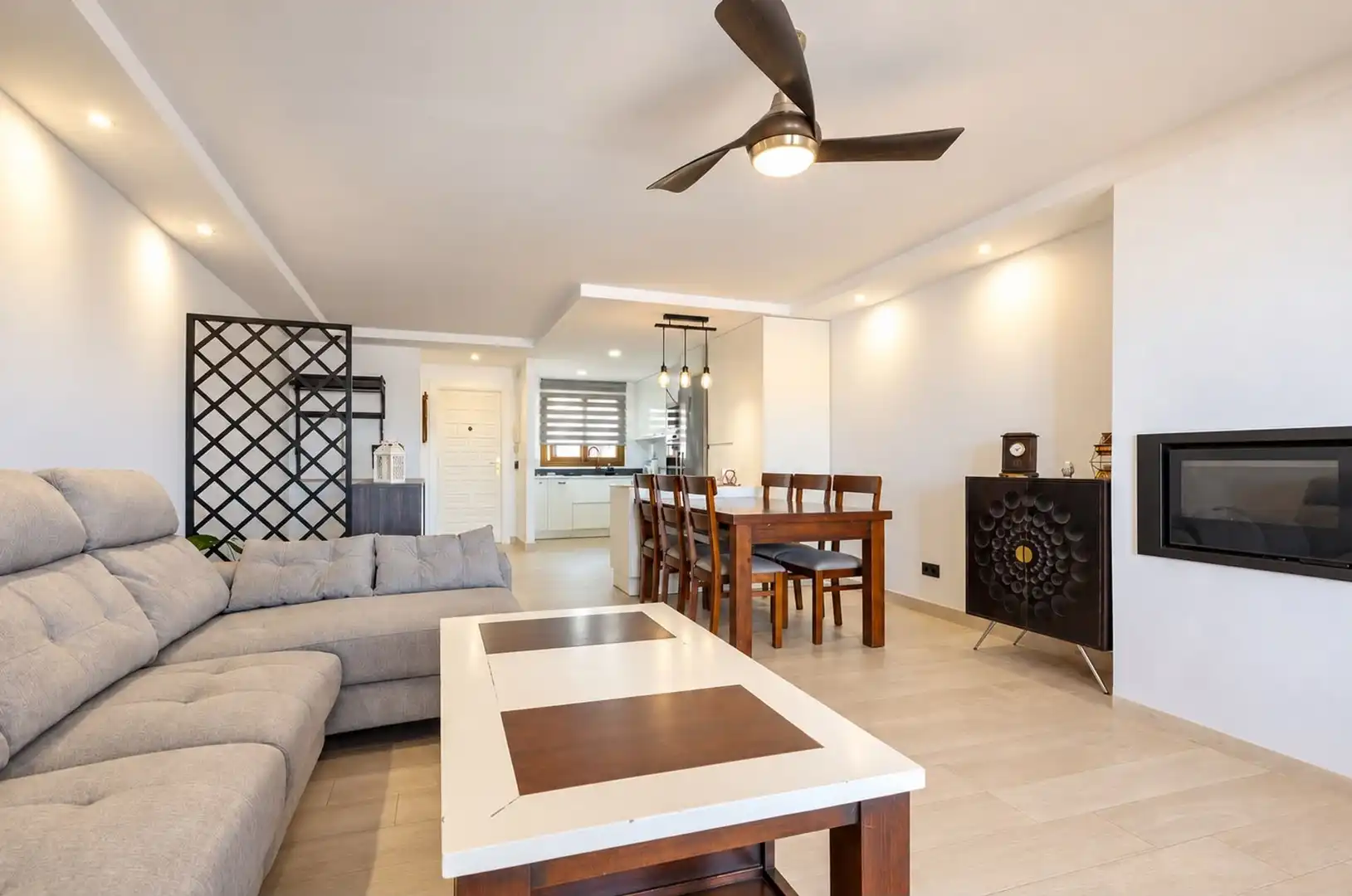 Adosado con terraza en venta en Los Pacos, imagen 2
