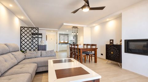 Foto 2 de Casa adosada en venta en Los Pacos, Fuengirola