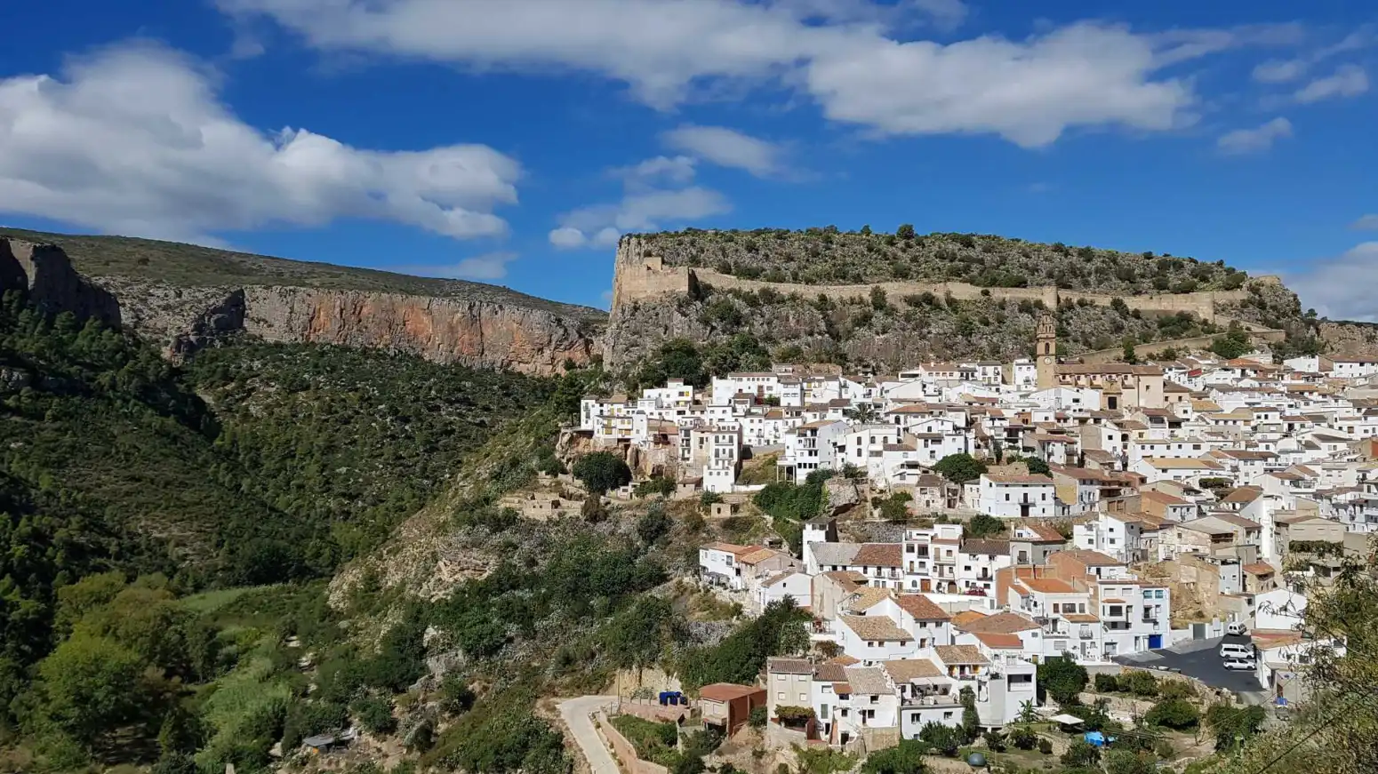 Vista exterior de Casa o xalet en venda en Chulilla amb Terrassa