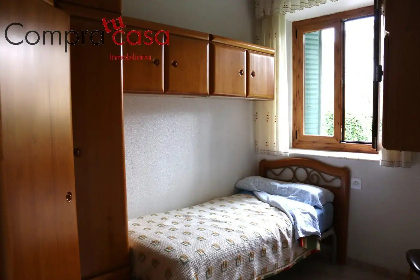 Dormitori de Casa o xalet en venda en Segovia amb Calefacció, Jardí privat i Terrassa
