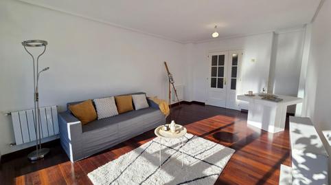 Foto 2 de Piso en venta en Avenida Cantabria, 31, Valdenoja, Cantabria