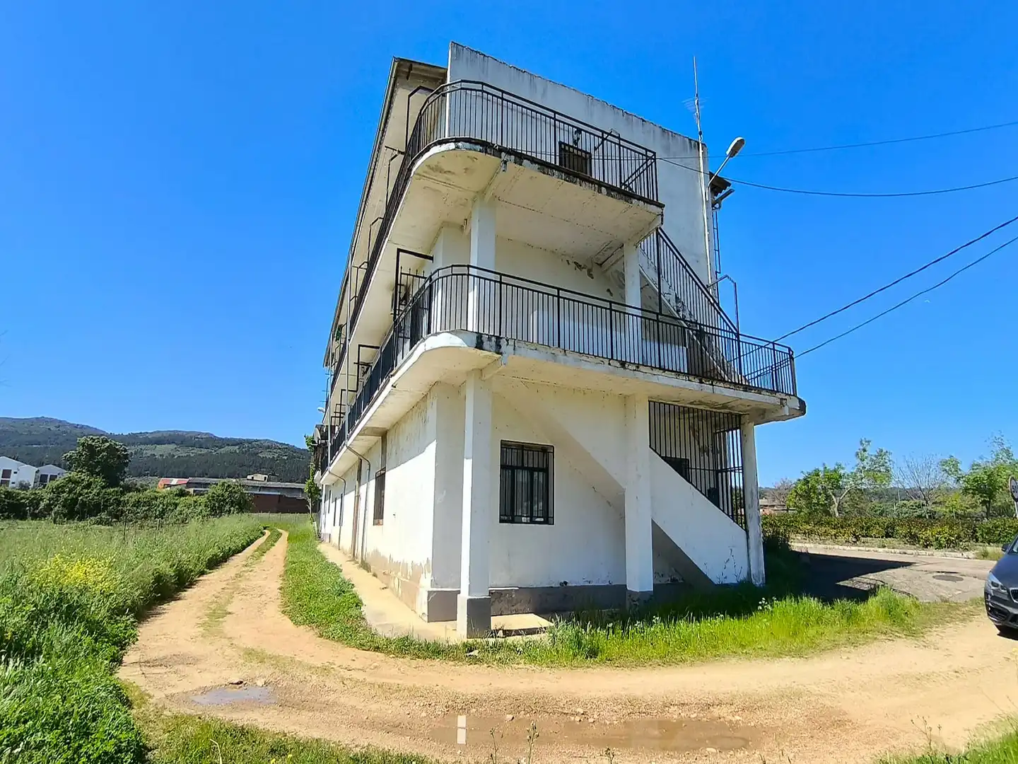 Vista exterior de Piso en venta en Valdecaballeros con Terraza