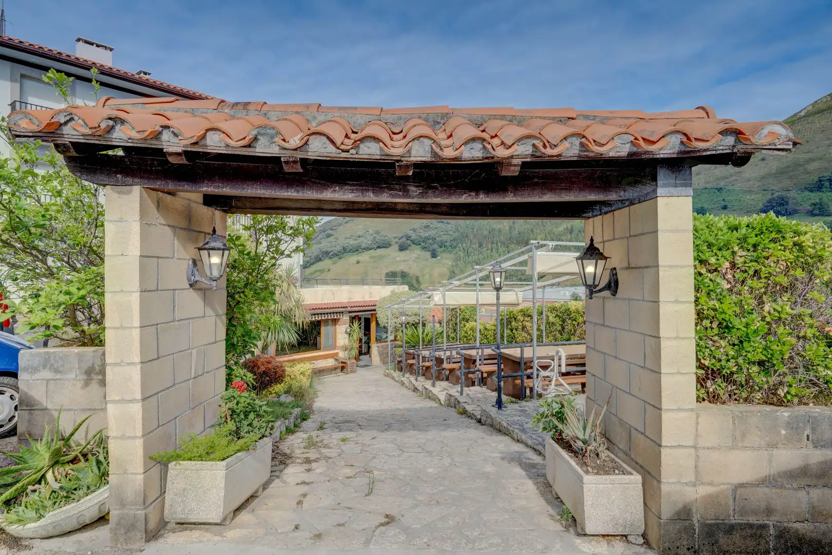Commercial properties for sale in Deba  with Air Conditioner