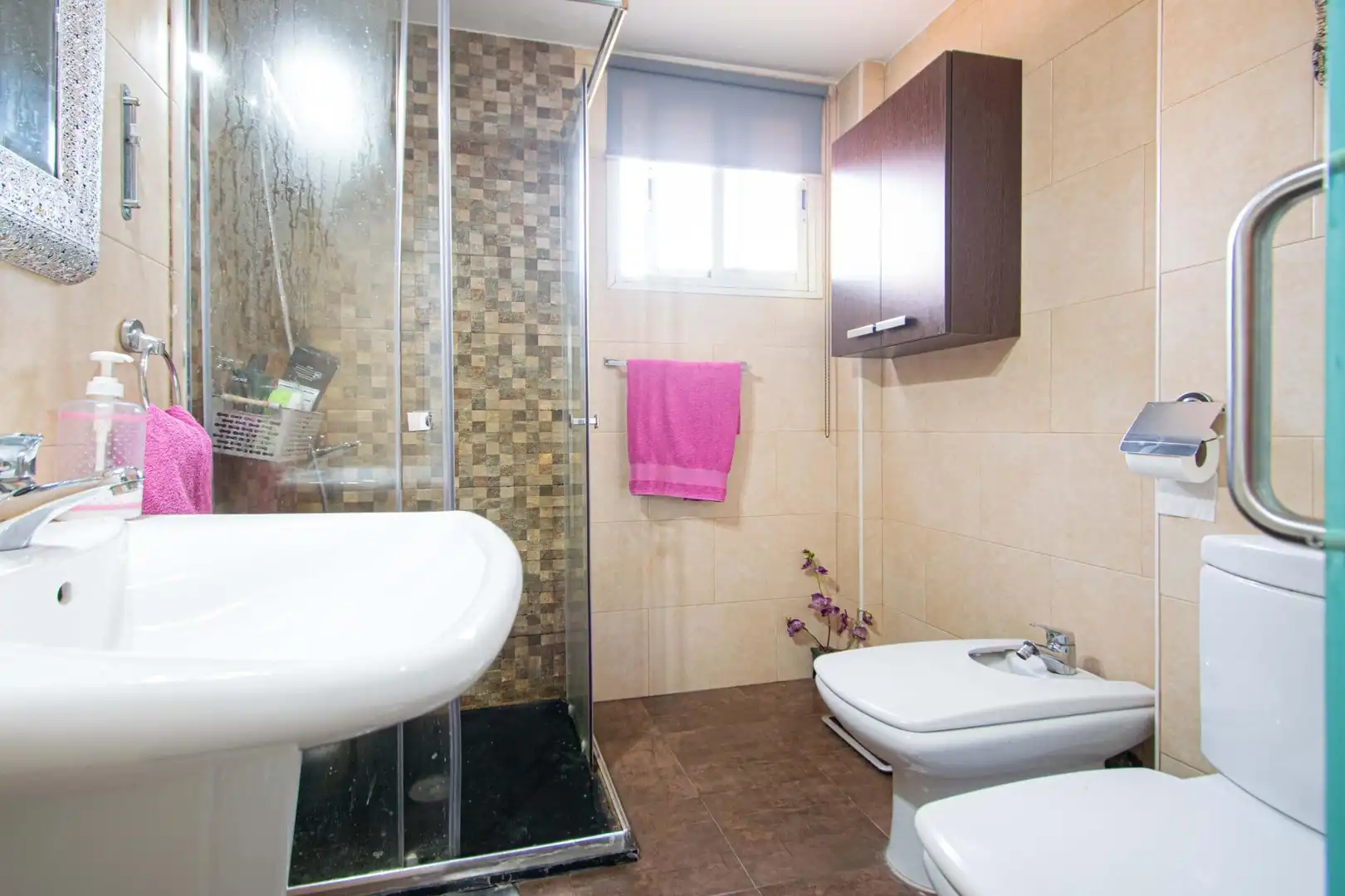Bathroom of Attic for sale in Sevilla  with Air Conditioner, Heating and Parquet flooring