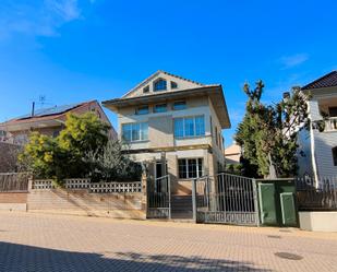 Vista exterior de Casa o xalet en venda en  Zaragoza Capital amb Aire condicionat, Calefacció i Jardí privat