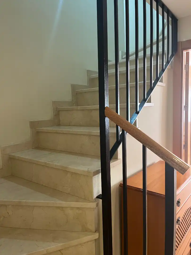 Casa adosada en venda en Alhaurín de la Torre amb Aire condicionat, Traster i Piscina comunitària