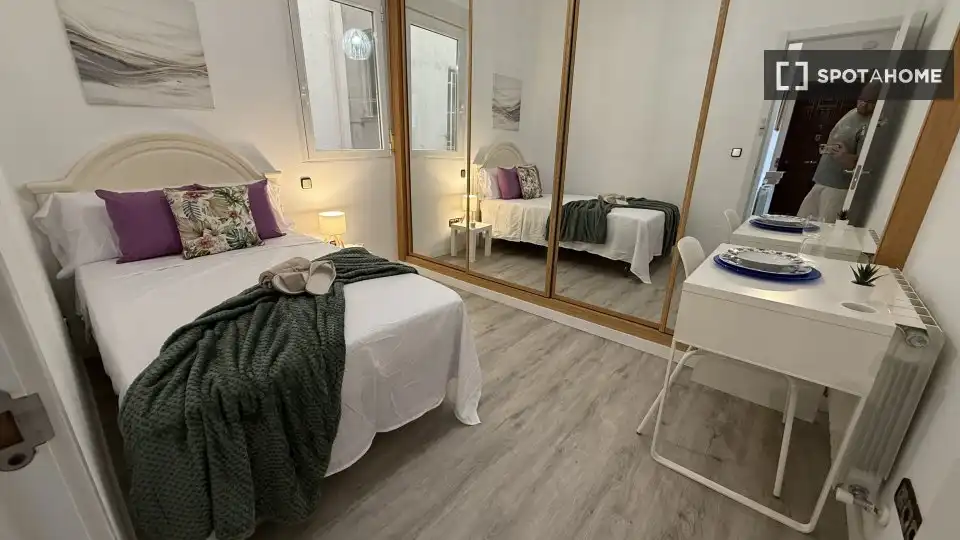 Habitación de Piso de alquiler en Madrid con Aire acondicionado, Calefacción y Amueblado
