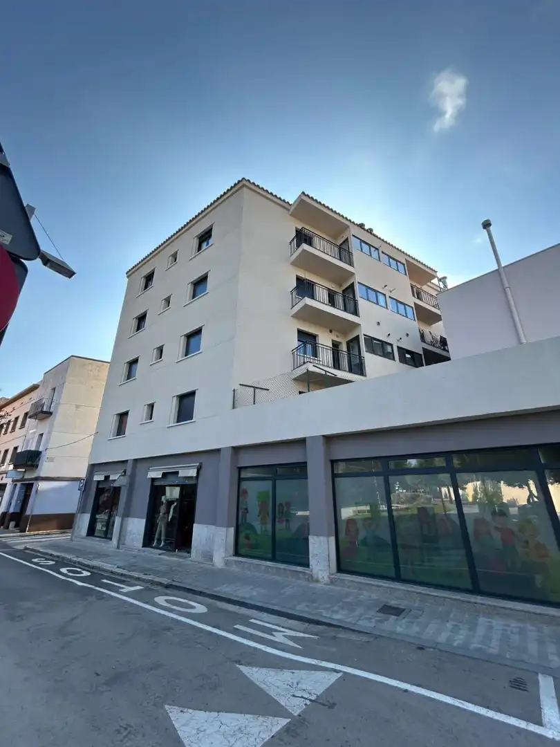 Wohngebäude mit Aufzug zum Verkauf in Carrer Pou Artesia, imagen 4