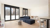 Living room of Flat for sale in  Barcelona Capital  with Air Conditioner, Heating and Parquet flooring
