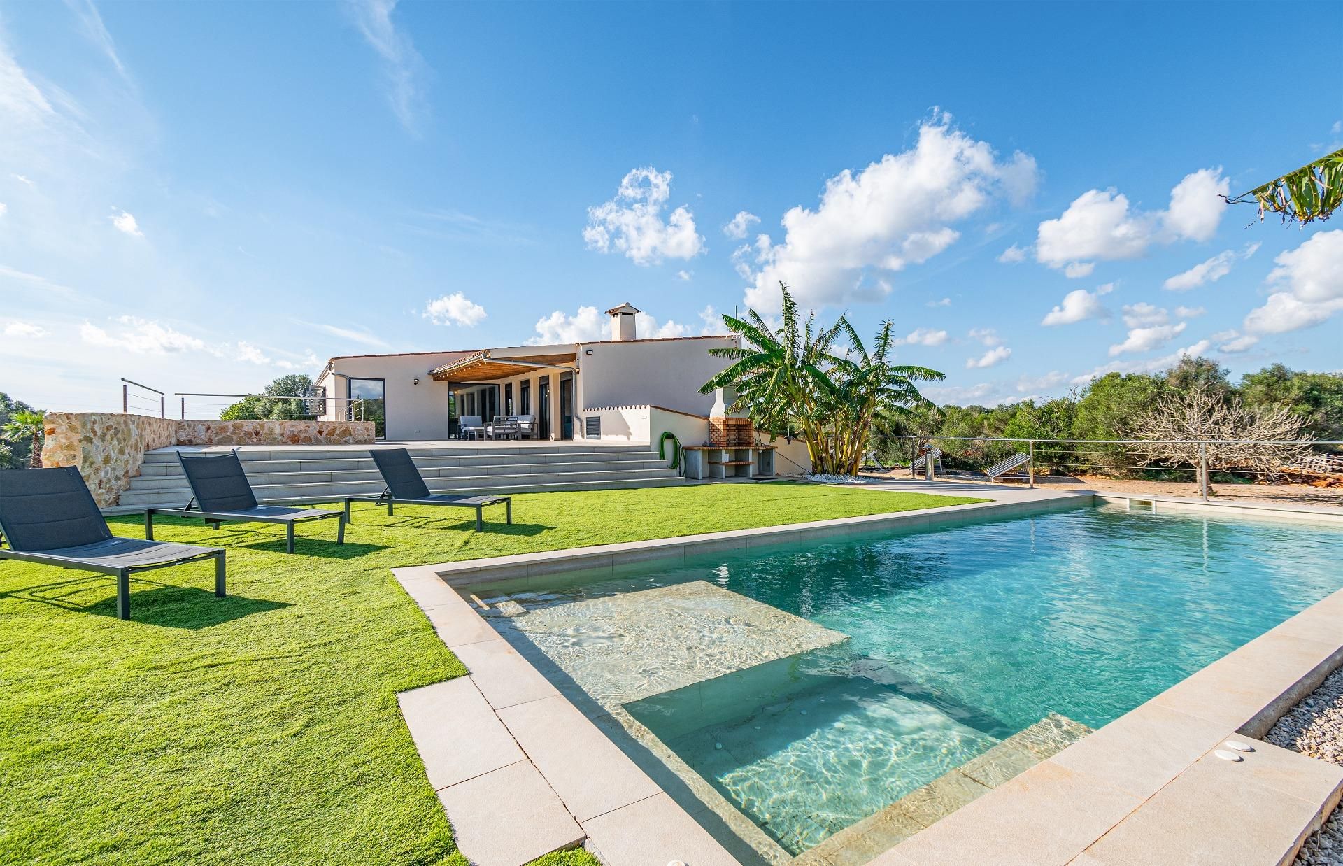 Swimming pool of Country house to rent in Campos  with Heating, Private garden and Terrace