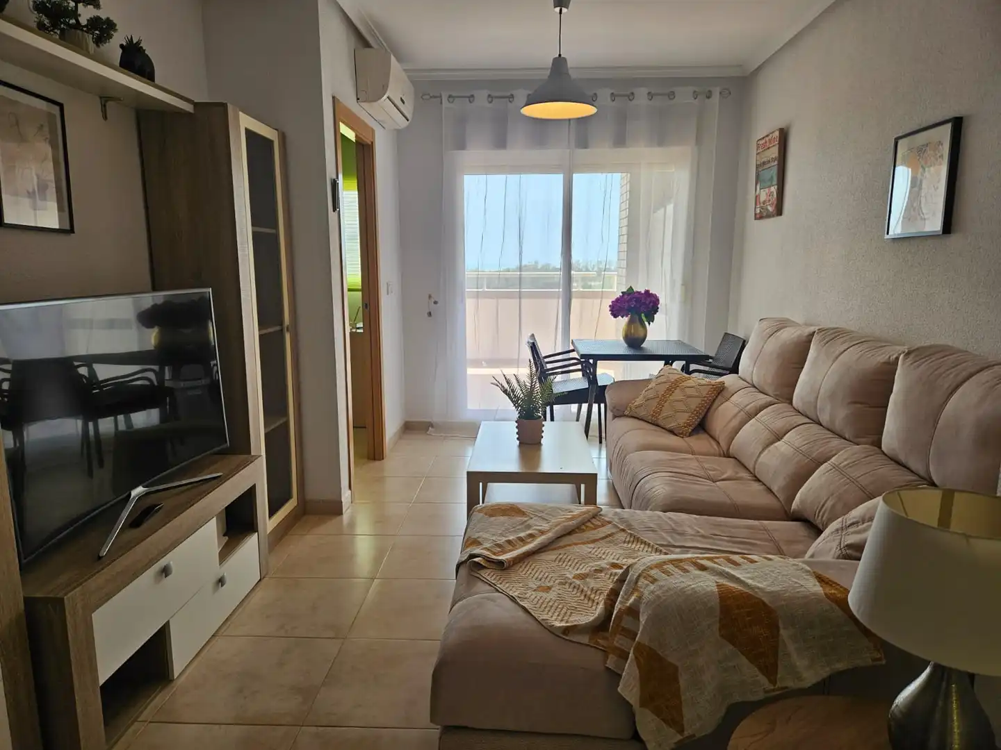 Sala de estar de Apartamento de alquiler en Cabanes con Aire acondicionado, Calefacción y Terraza