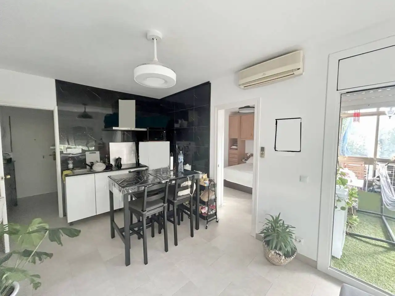 Cocina de Apartamento de alquiler en Cubelles con Aire acondicionado, Terraza y Trastero