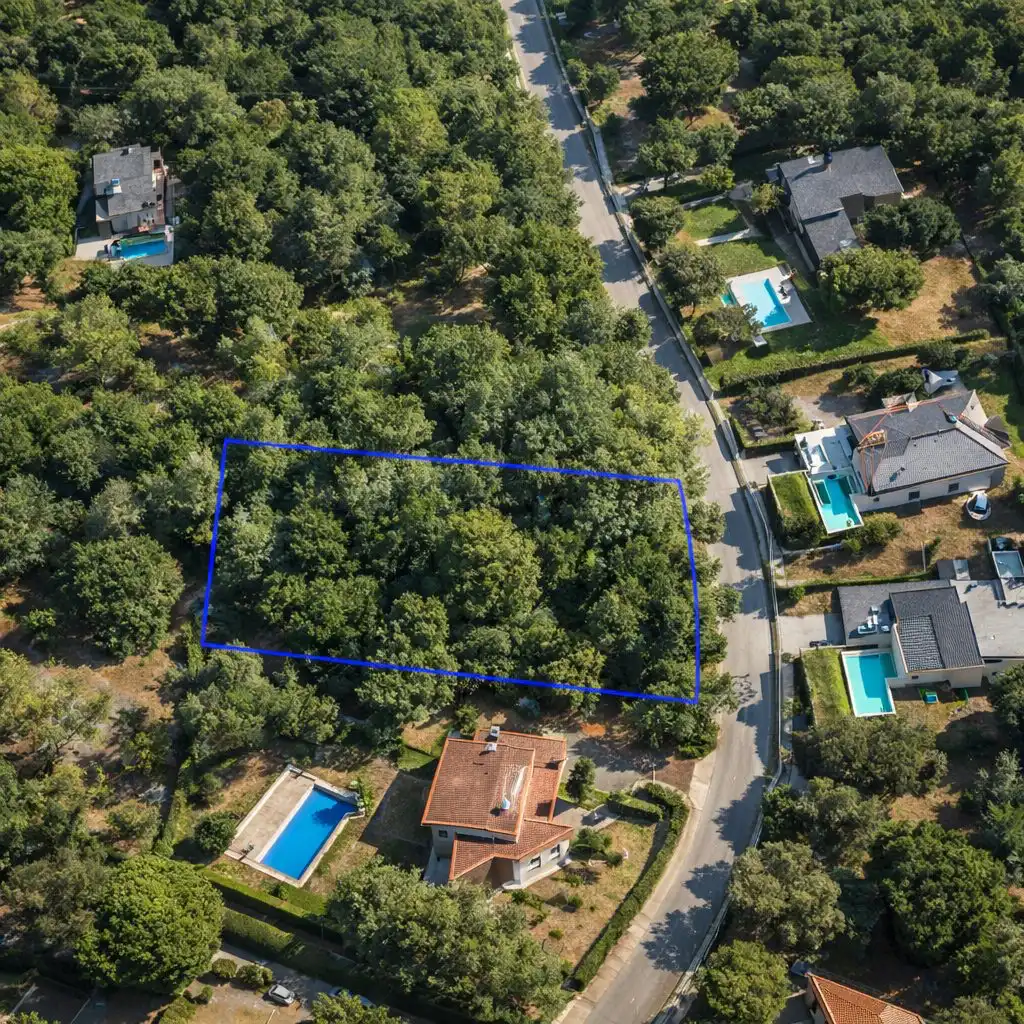 Wohnbaugrundstück zum Verkauf in Avinguda Montseny 40
