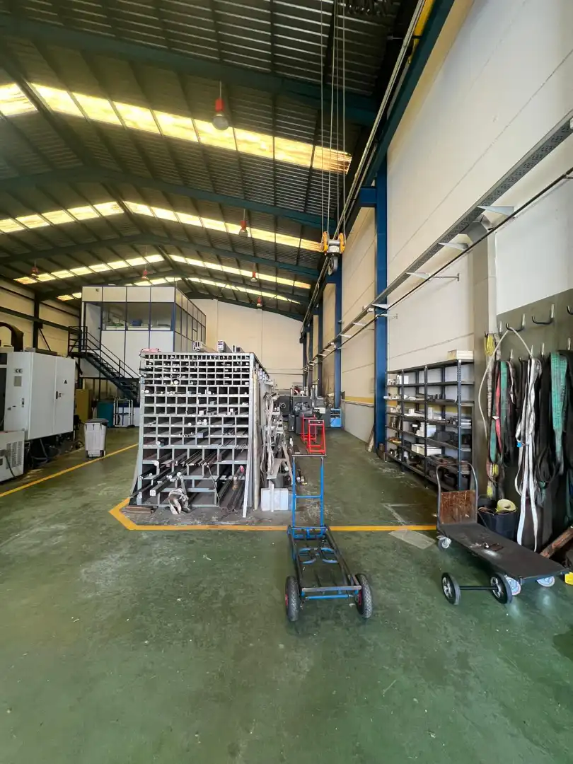 Vista exterior de Nave industrial en venta en Massamagrell