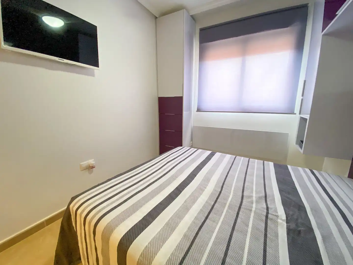 Habitación de Apartamento de alquiler en Orihuela con Aire acondicionado, Calefacción y Terraza