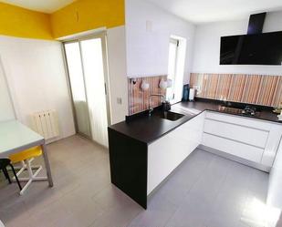 Kitchen of Flat for sale in Cáceres Capital  with Air Conditioner, Heating and Terrace