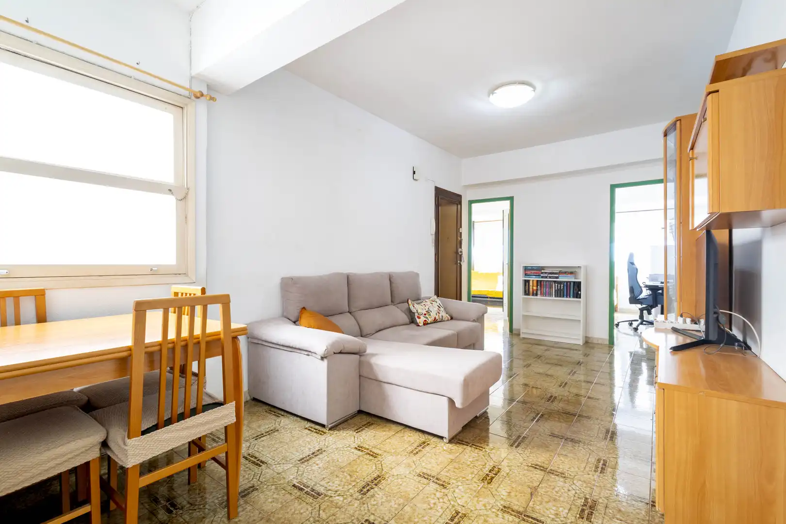 Sala d'estar de Pis en venda en Santa Cruz de Tenerife amb Calefacció i Moblat