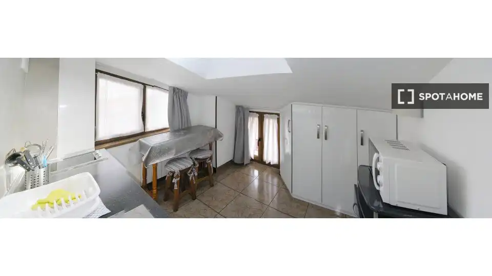 Apartament per a compartir en Santander amb Aire condicionat, Terrassa i Moblat