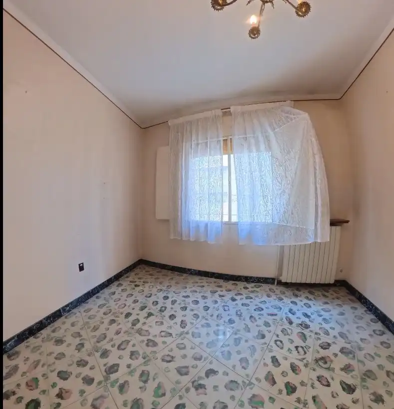 Inmuebles singulares en venta en Carrer d'Urgell, imagen 3