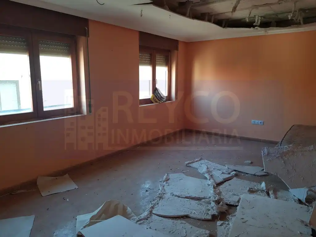Habitación de Casa adosada en venta en Zarratón