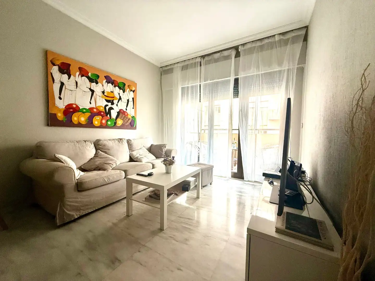 Living room of Flat for sale in Sevilla  with Furnished