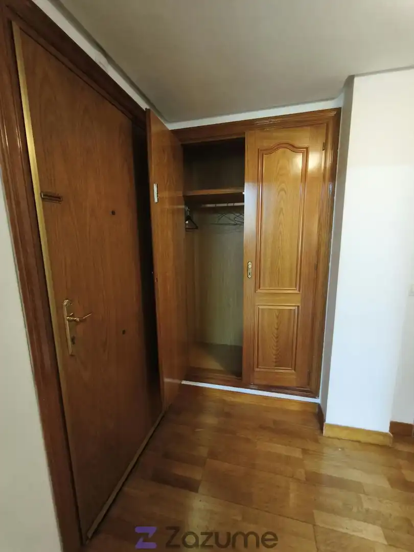 Schlafzimmer von Wohnungen zur Miete in Madrid mit Klimaanlage, Heizung und Privatgarten
