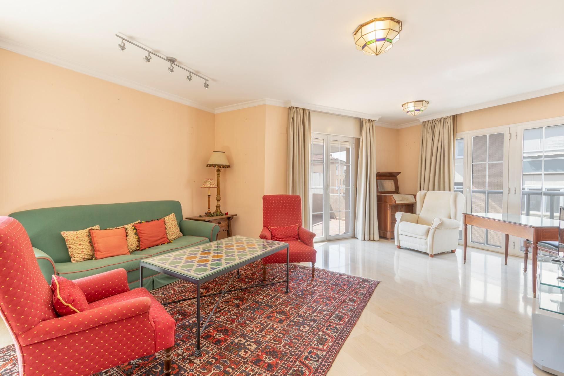 Sala de estar de Piso en venta en  Granada Capital con Aire acondicionado, Calefacción y Terraza