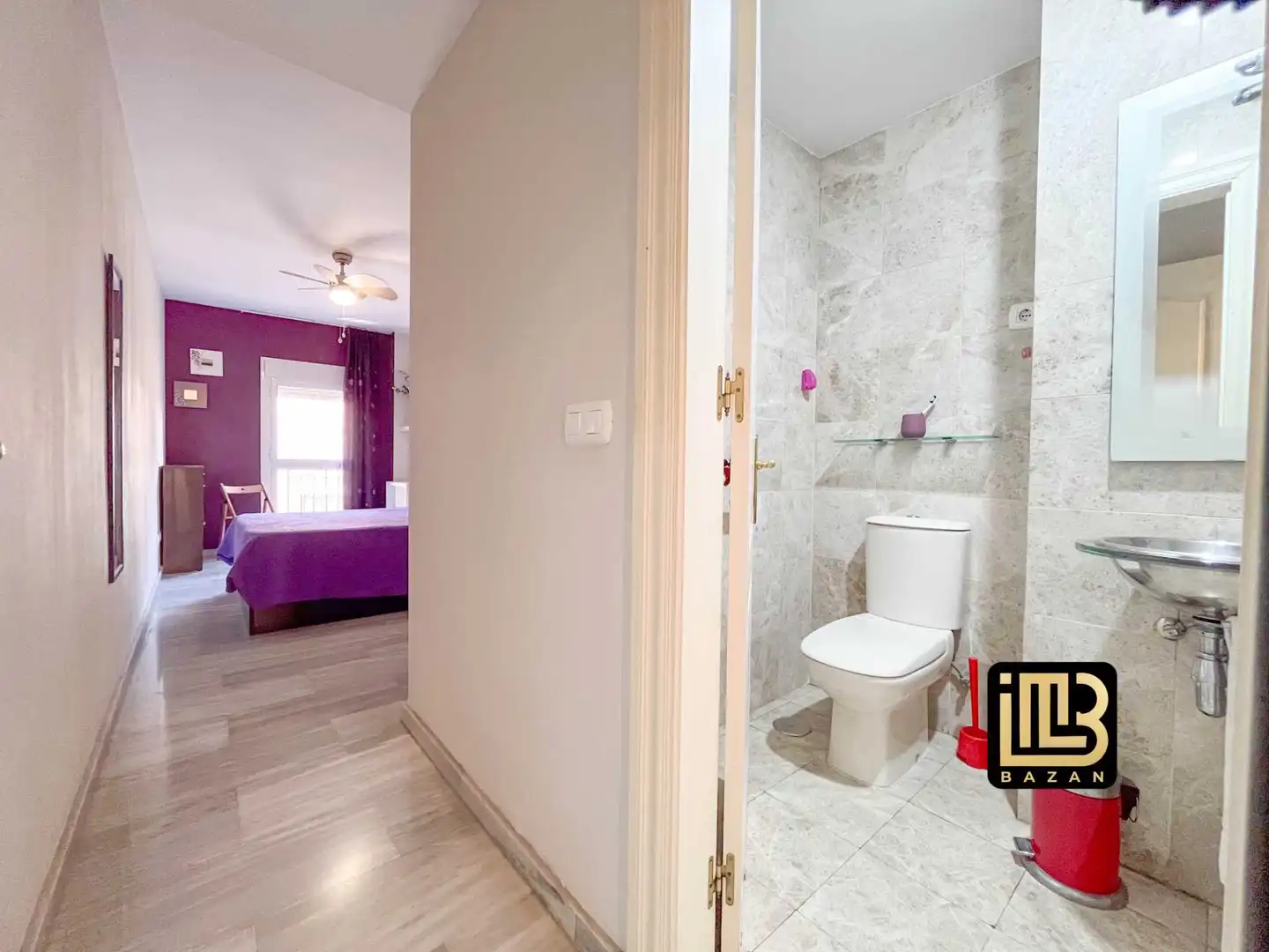 Baño de Piso de alquiler en Málaga con Aire acondicionado, Terraza y Amueblado
