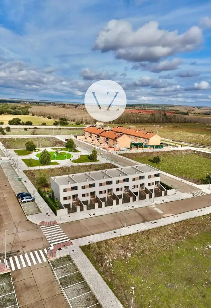 Exterior view of Detached homes for sale in Barbadillo  with Air Conditioner, Heating and Private garden