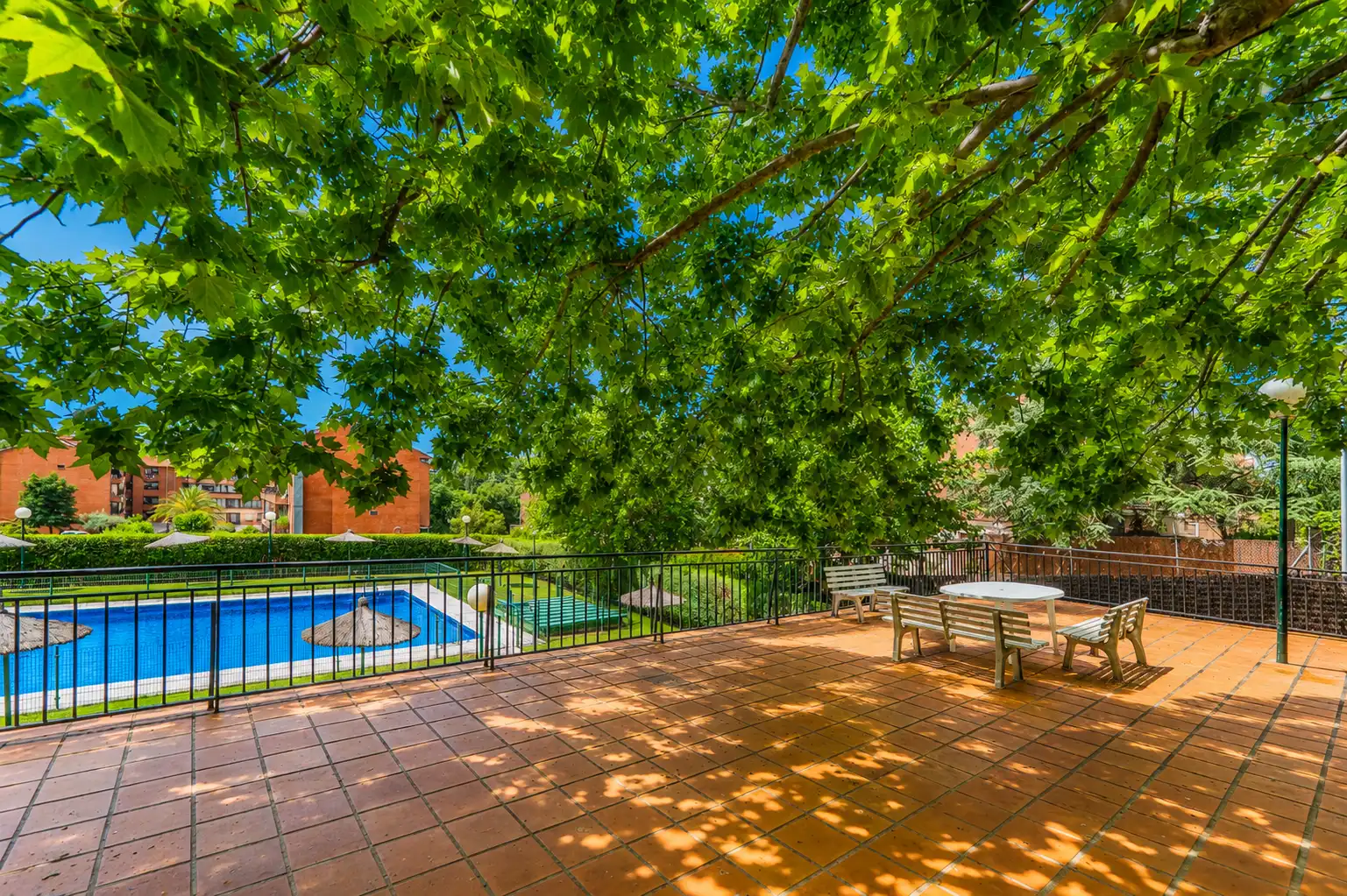 Terraza de Dúplex en venta en Las Rozas de Madrid con Aire acondicionado, Calefacción y Trastero