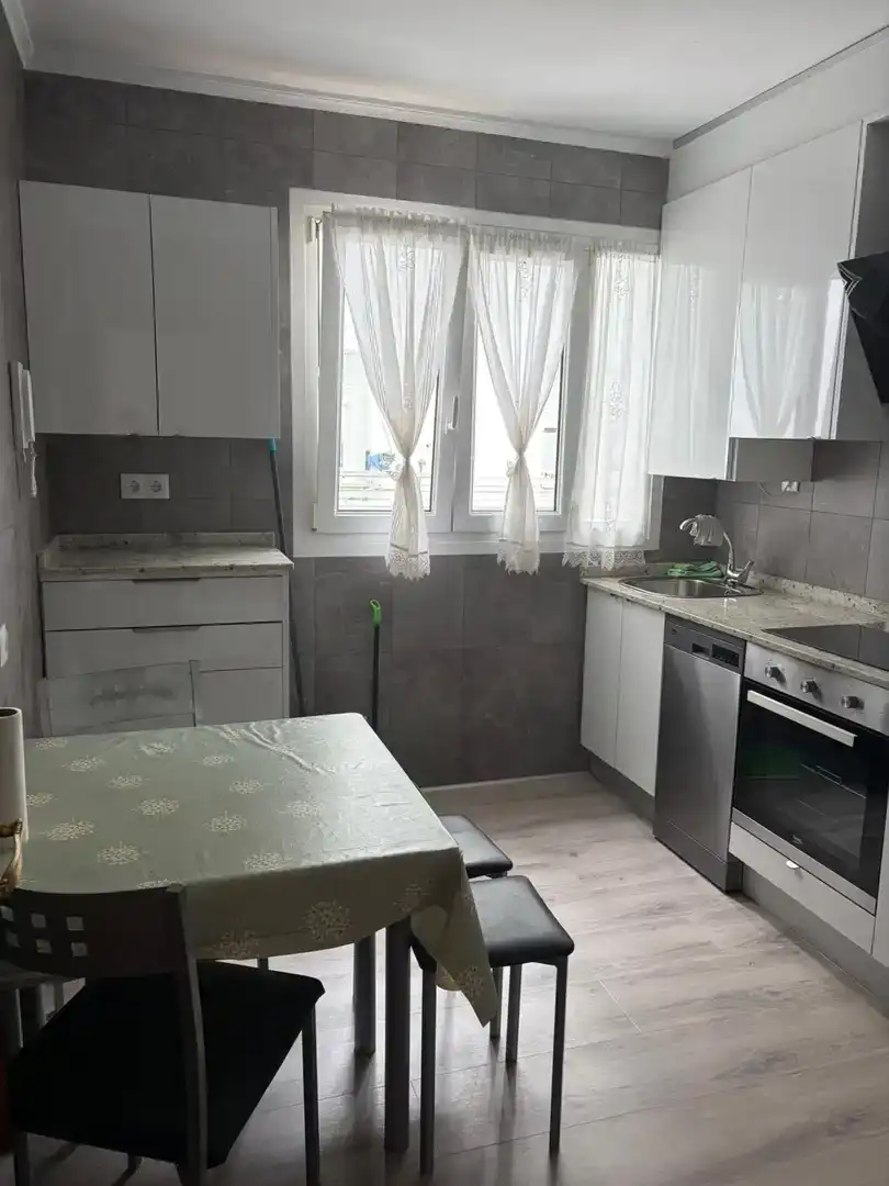 Fotografía del inmueble reportado: 800 €/mes — Laredo, Laredo