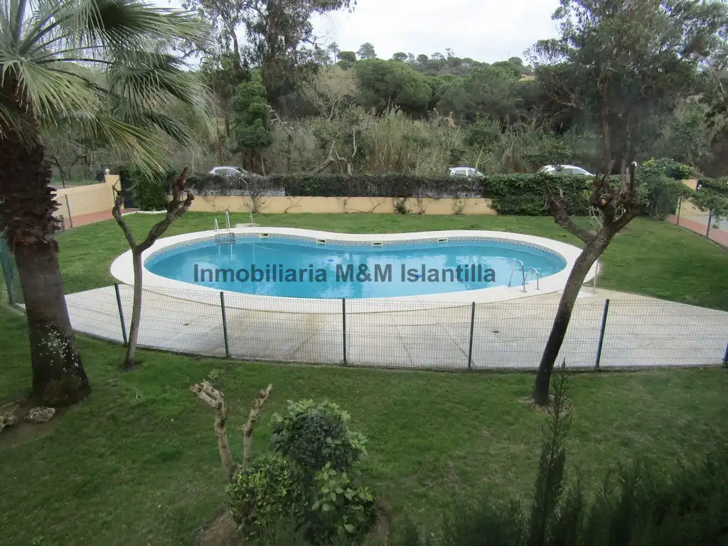 Piscina de Apartamento en venta en Islantilla con Terraza, Trastero y Amueblado