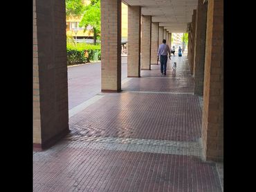 Local comercial en venda a Calle Pantano de Búbal 10