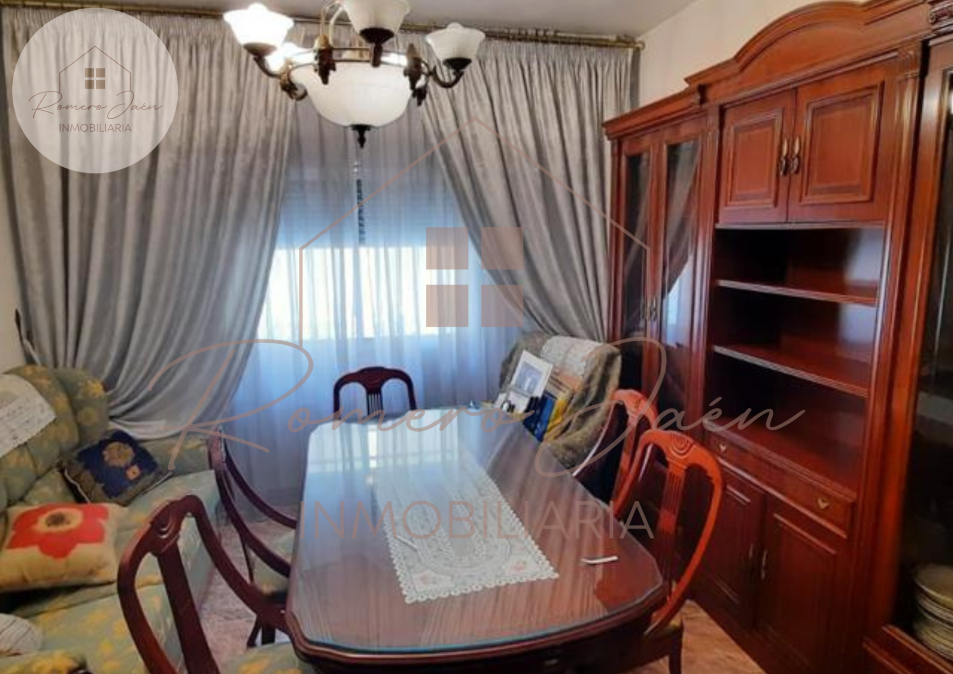 Comedor de Casa adosada en venta en  Jaén Capital con Aire acondicionado y Amueblado