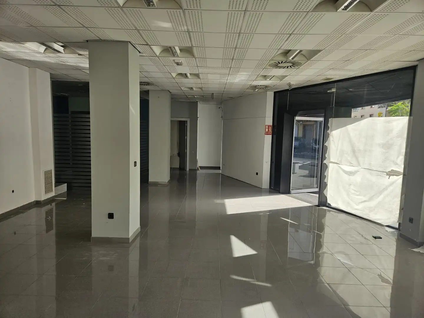 Local comercial en alquiler en Calle Alcalde Fernando Luis 7, imagen 6