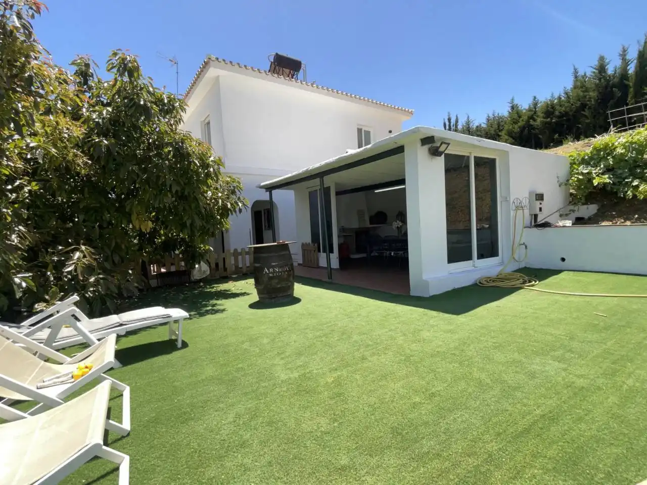 Jardí de Finca rústica en venda en Estepona amb Aire condicionat, Calefacció i Jardí privat