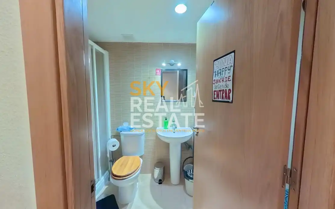 Bathroom of Flat for sale in Arganda del Rey  with Air Conditioner, Heating and Storage room