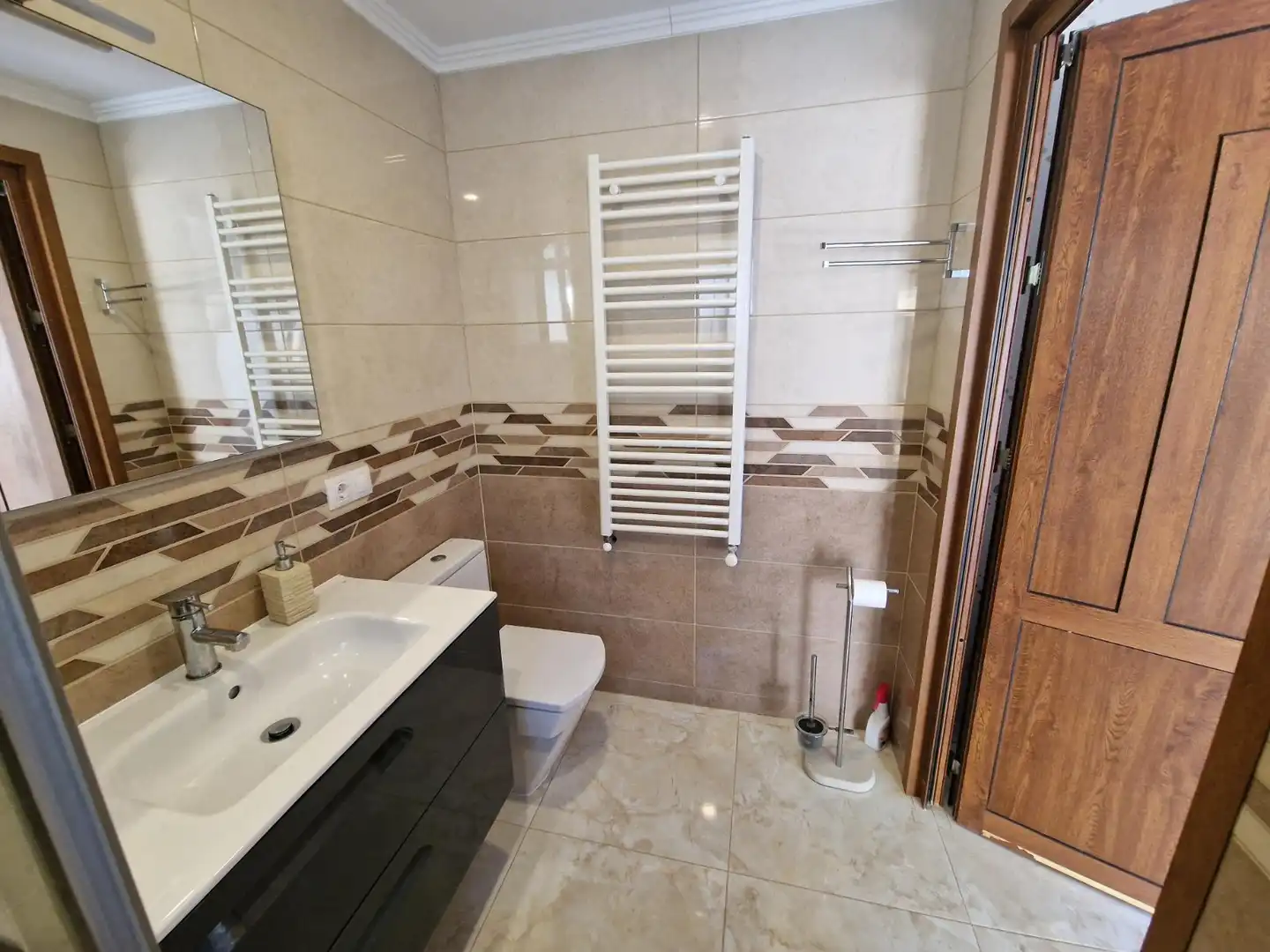 Bathroom of Houses for sale in Moraira