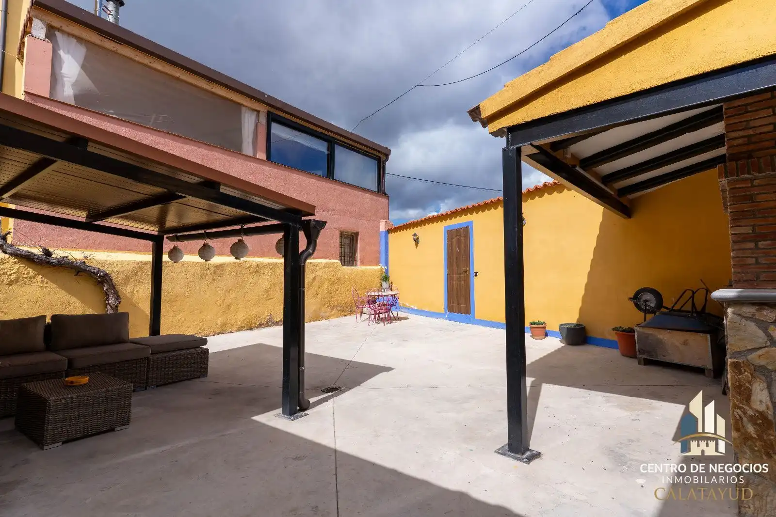 Vista exterior de Casa o xalet en venda en Villalba de Perejil amb Calefacció, Parquet i Terrassa