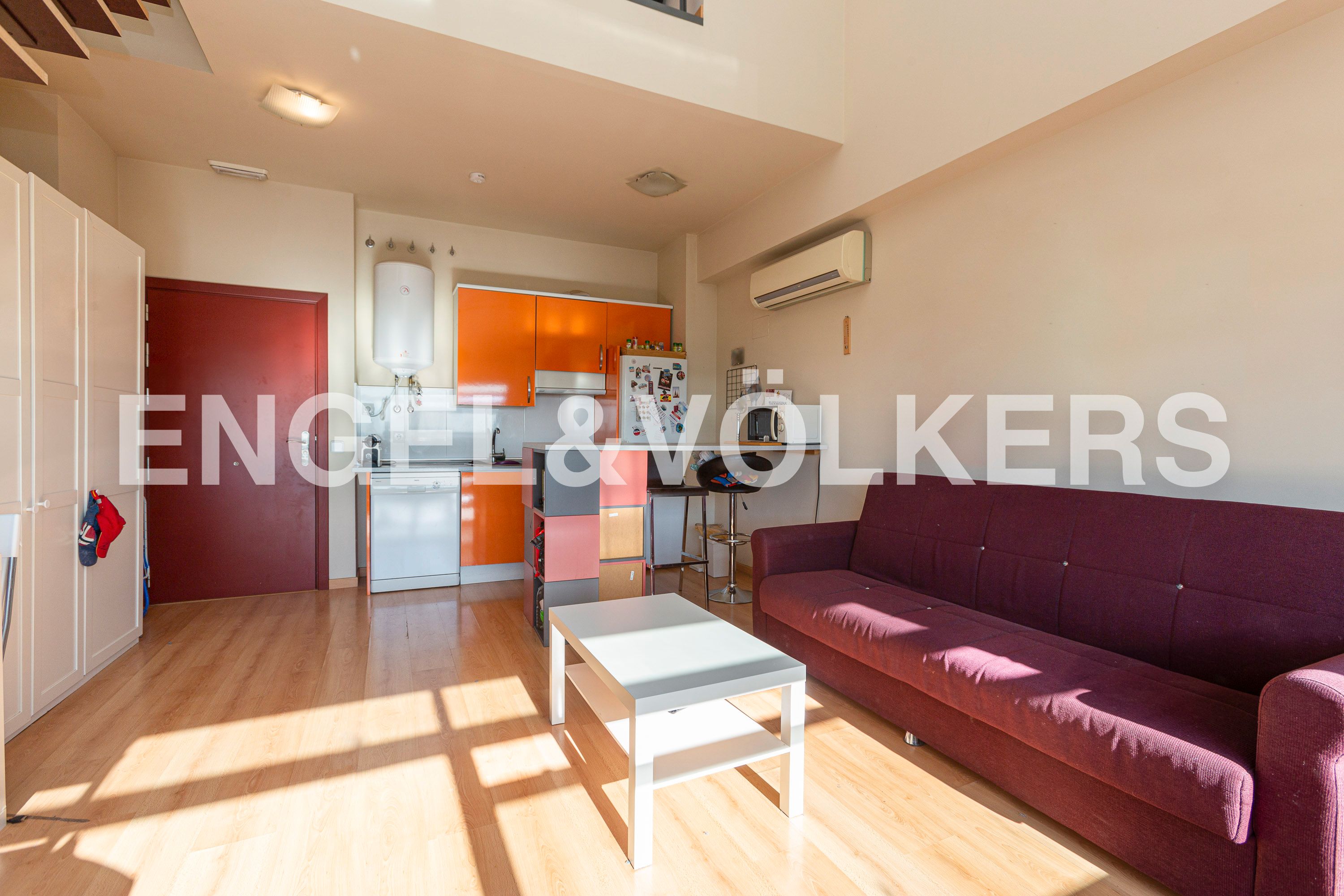 Exterior view of Loft for sale in San Sebastián de los Reyes  with Air Conditioner, Heating and Swimming Pool